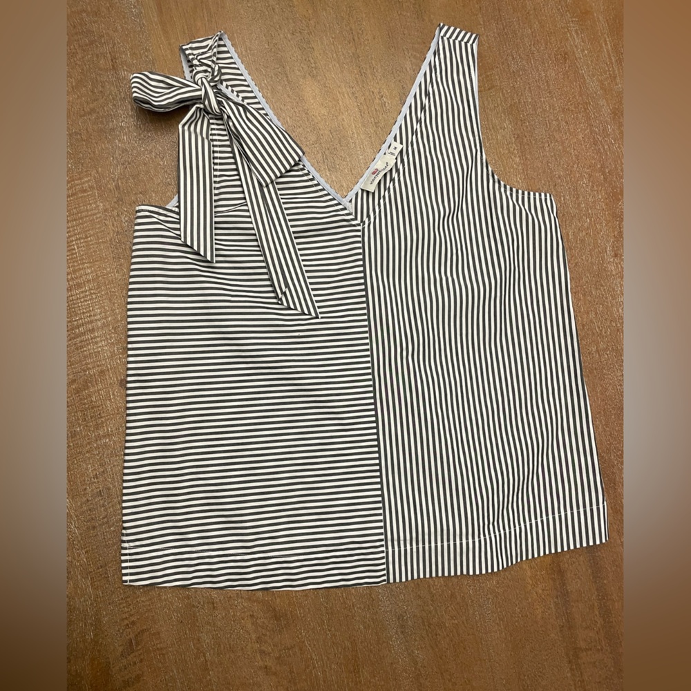 Vineyard Vines-Striped Sleeveless Top with Bow Detail